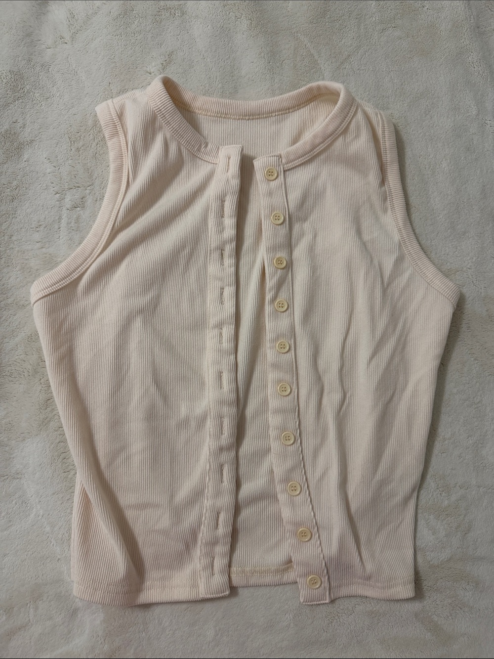 Amazon Cream Ribbed Button-Front Sleeveless Tank Top